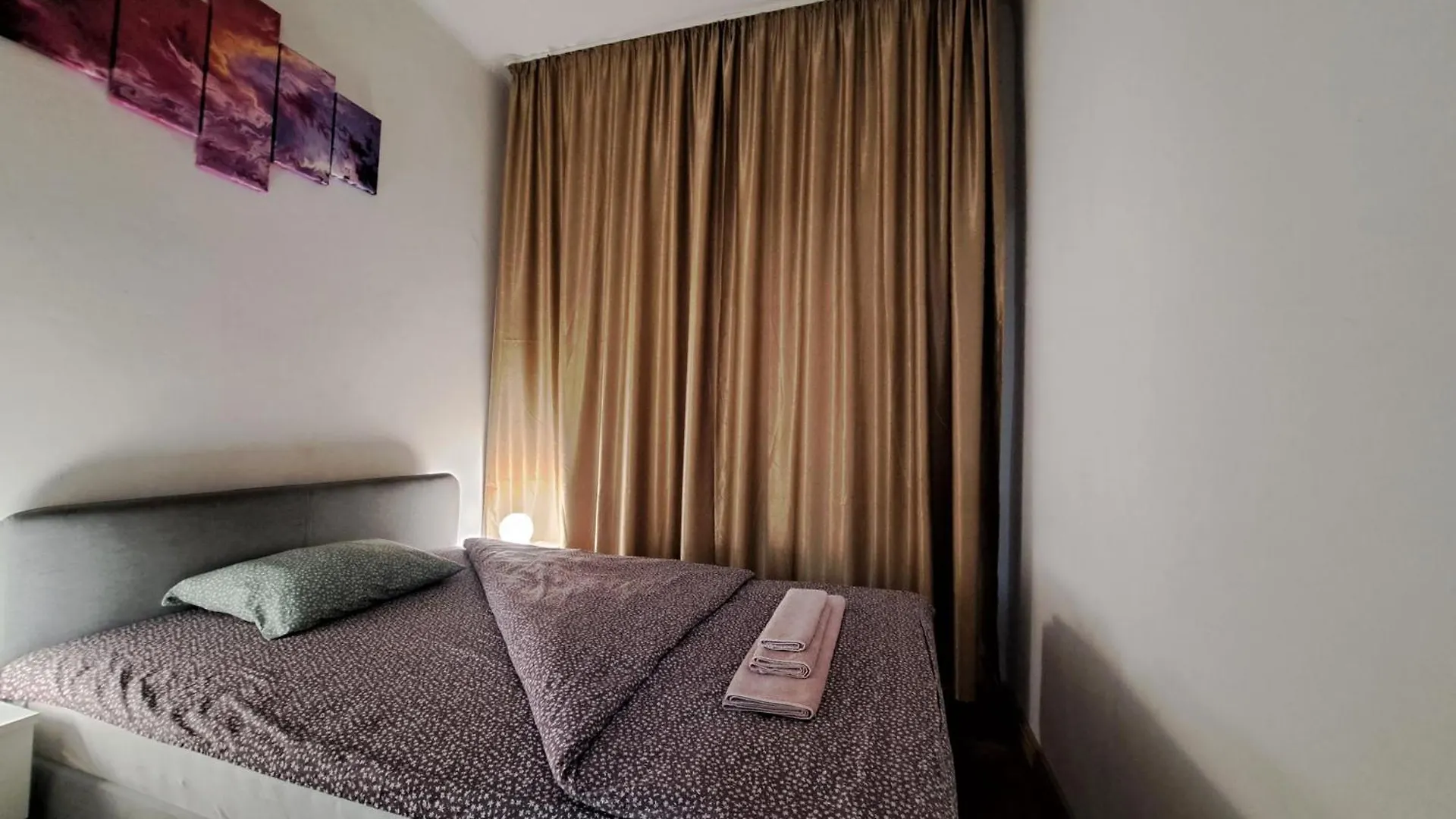 Amytis Flat Old City Bucharest Apartment Romania