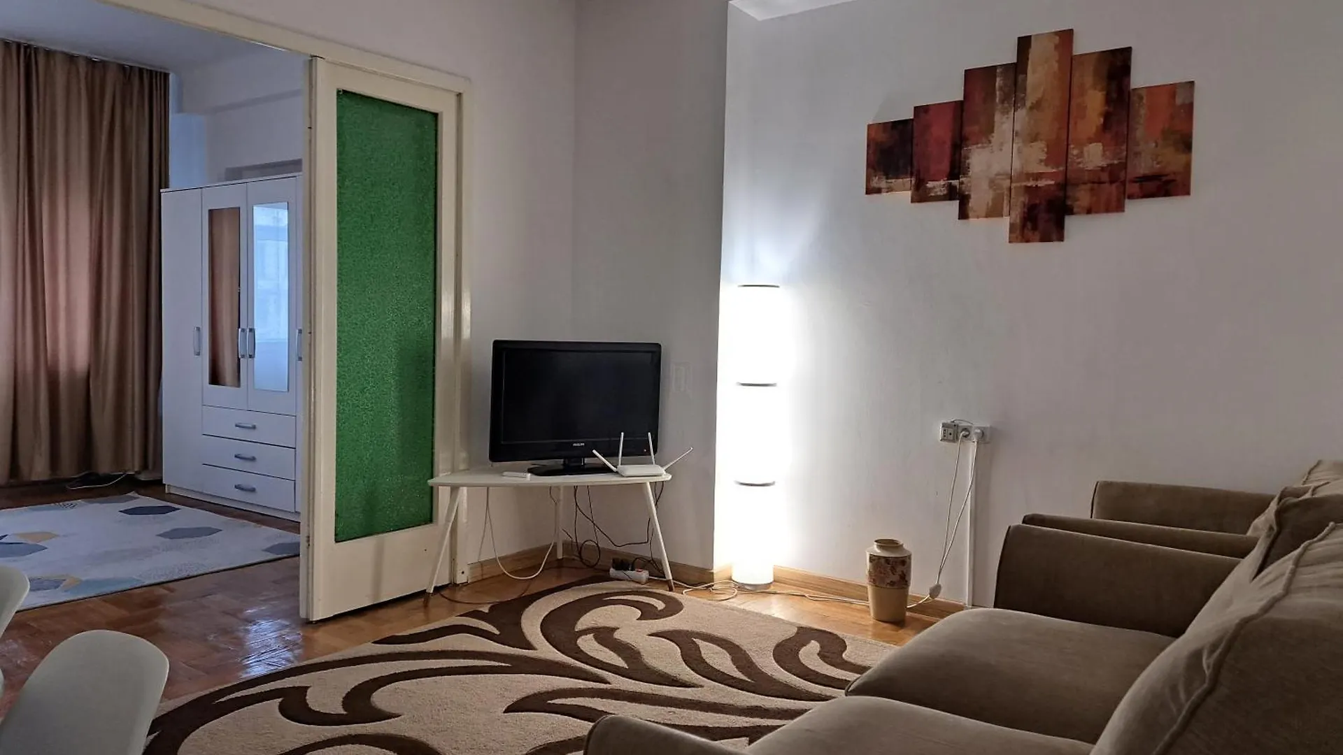 Amytis Flat Old City Bucharest Apartment 0*,